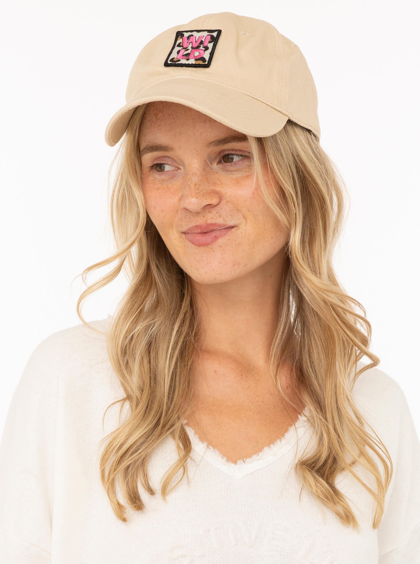 Cap BW "Wild Leo"