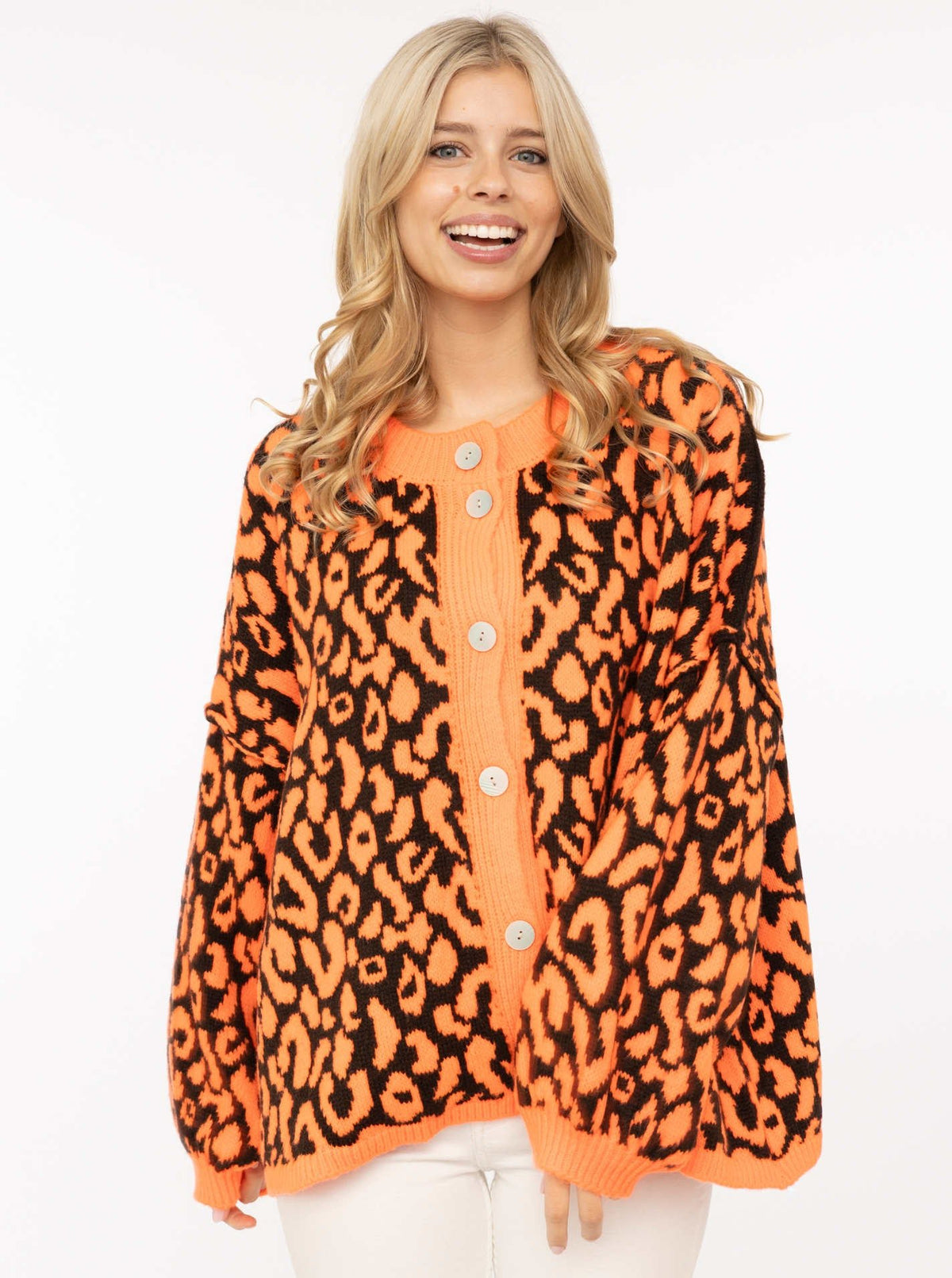 Cardigan Grobstrick "Neon Leo"