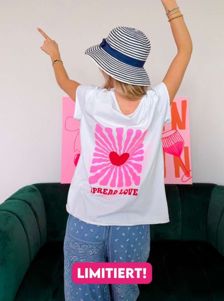 T-Shirt "Spread Love"