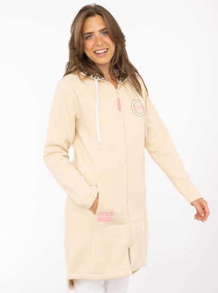 Hoodiemantel "Wild Strong Free"