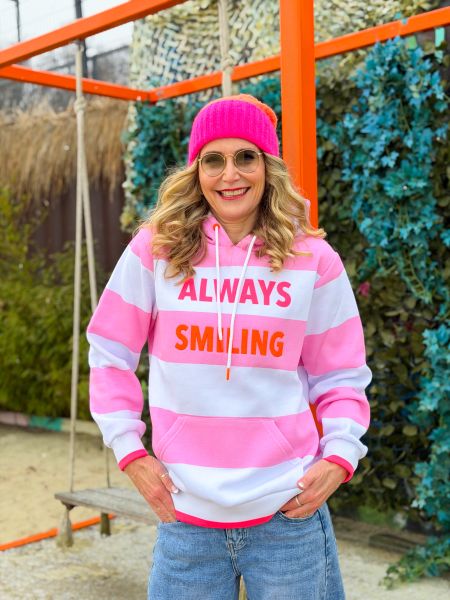 Hoodie "Always Smiling"